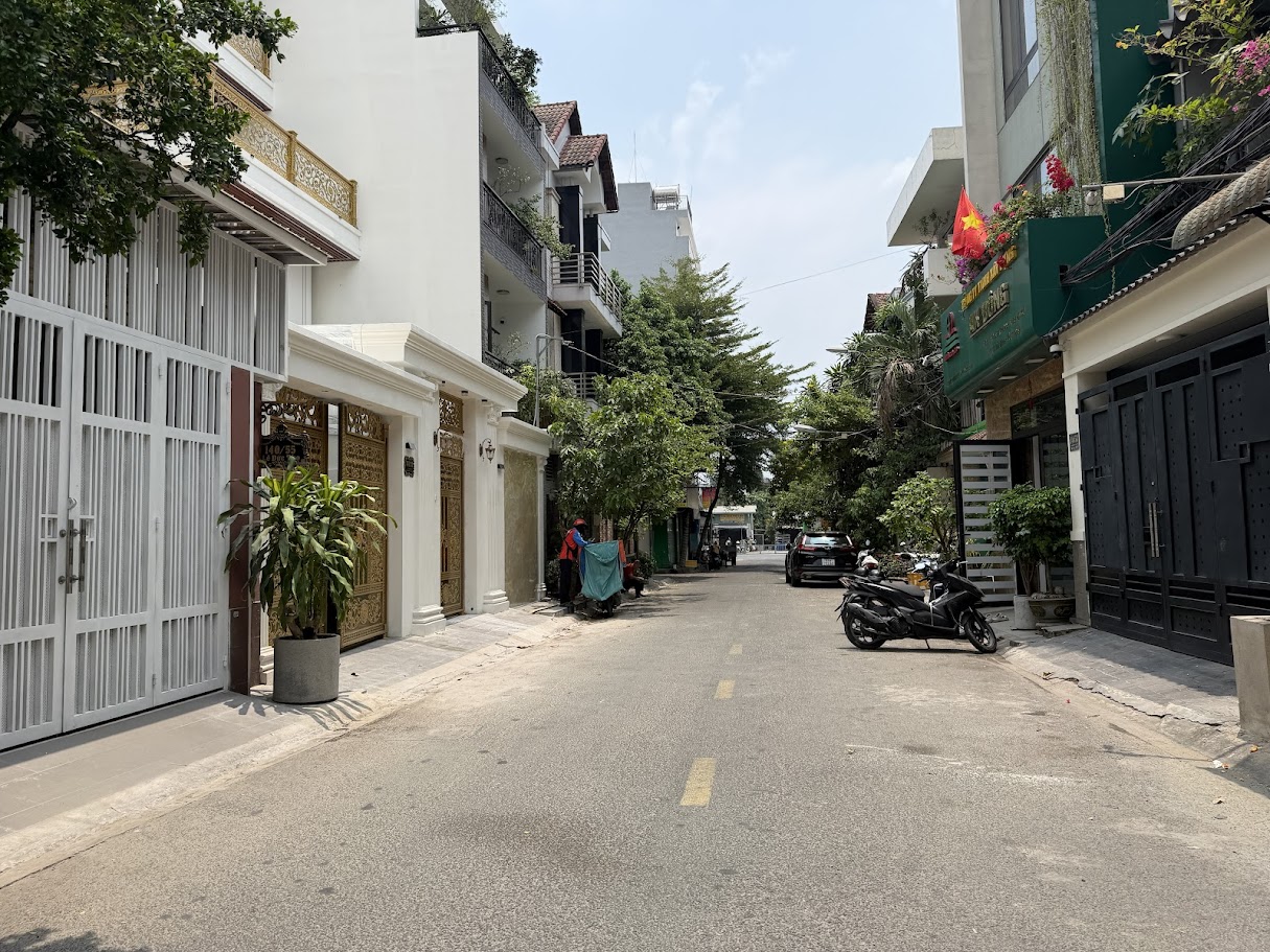 Bán nhà 140/55 Lê Đức Thọ, DT 10x15M, 3 lầu thang máy. Giá 34 tỷ TL