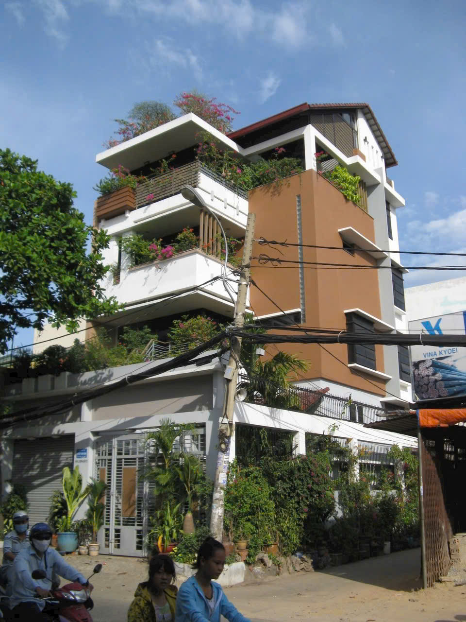 Bán nhà 150 Trần Thị Nghỉ, DT 10x15m, 5 tầng. Giá 33 tỷ TL