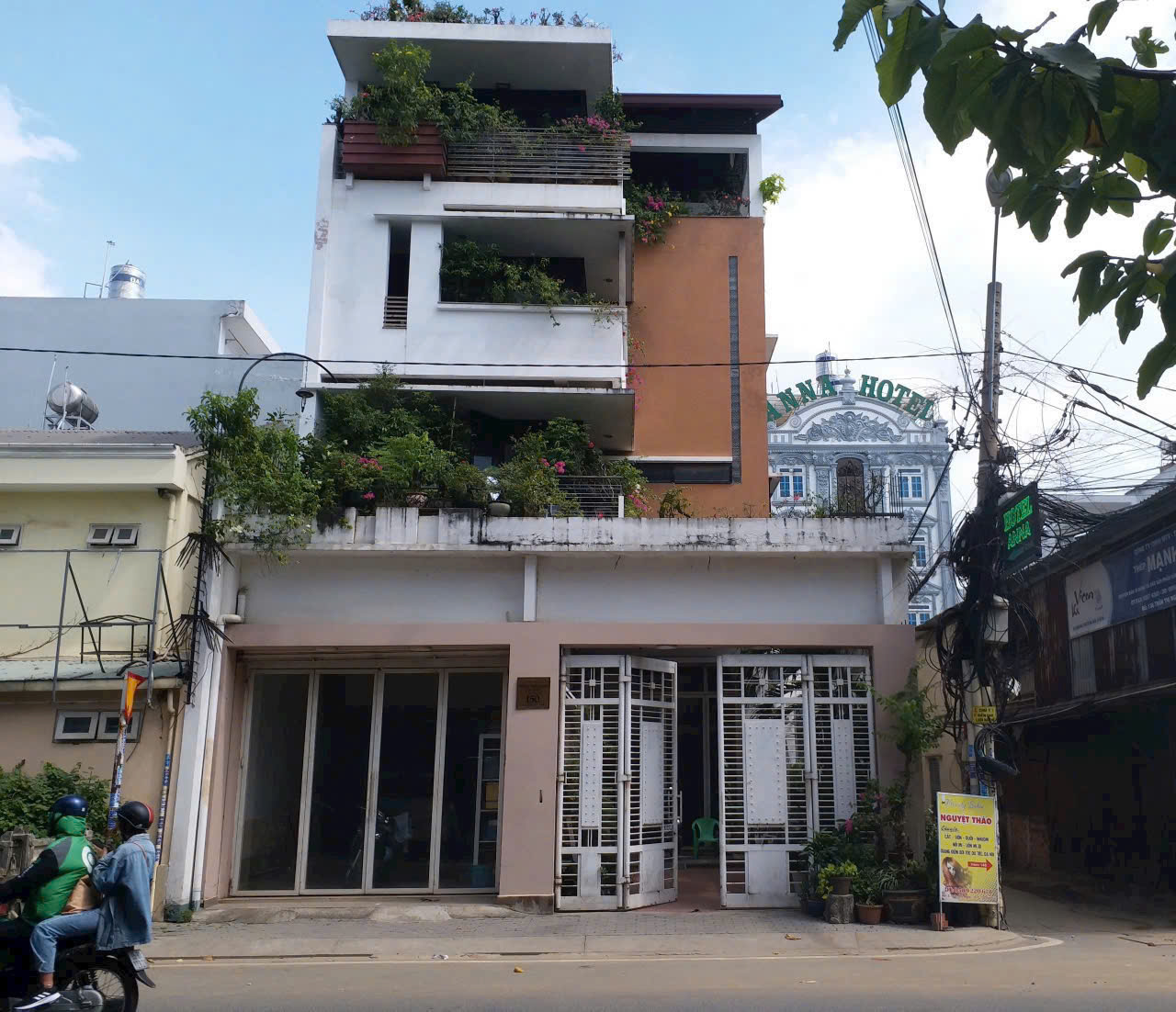 Bán nhà 150 Trần Thị Nghỉ, DT 10x15m, 5 tầng. Giá 33 tỷ TL