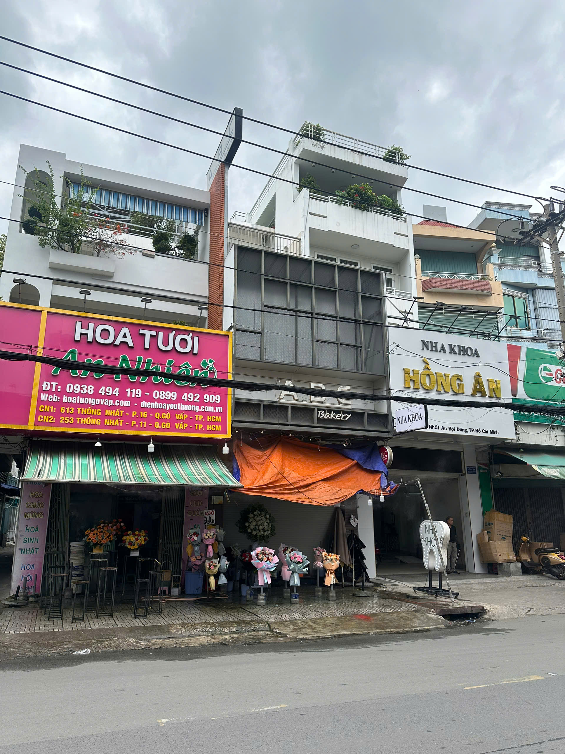 Bán nhà mặt tiền 615 Thống Nhất P.16 GV, 3 lầu, ĐCT 35tr/th. Giá 17,8 tỷ