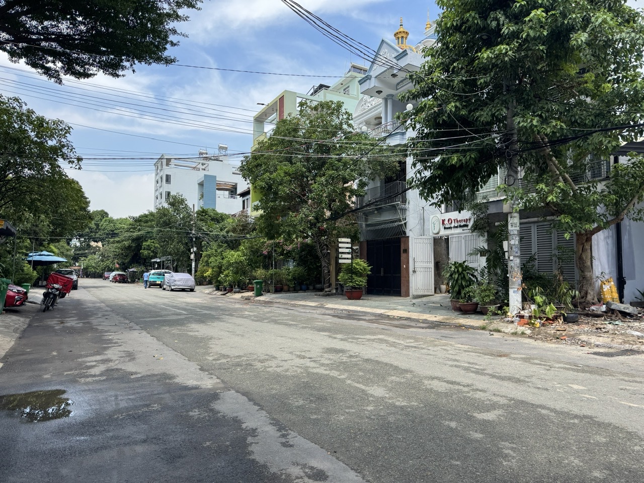 Khu nhà cao cấp Nguyễn Oanh, DT 8x15m, 1 trệt 2 lầu, Đường 20m. Giá 18,5 tỷ TL
Khu nhà cao cấp Nguyễn Oanh, DT 8x15m, 1 trệt 2 lầu, Đường 20m. Giá 18,5 tỷ TL