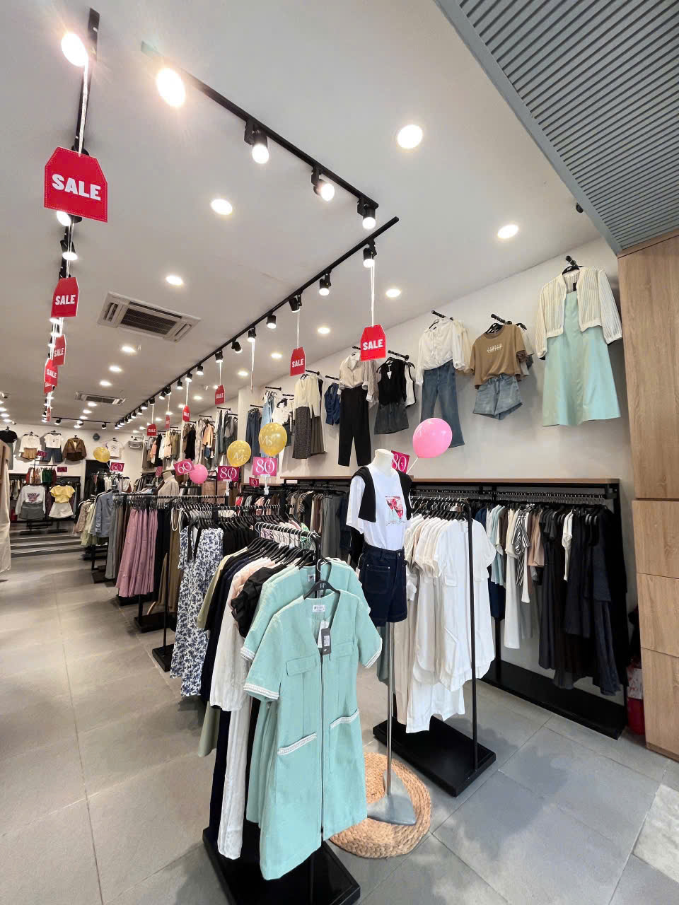 Bán nhà 825 Quang Trung P An Hội Tây,DT 5x27m, 1 trệt 3 lầu. Giá 25 tỷ