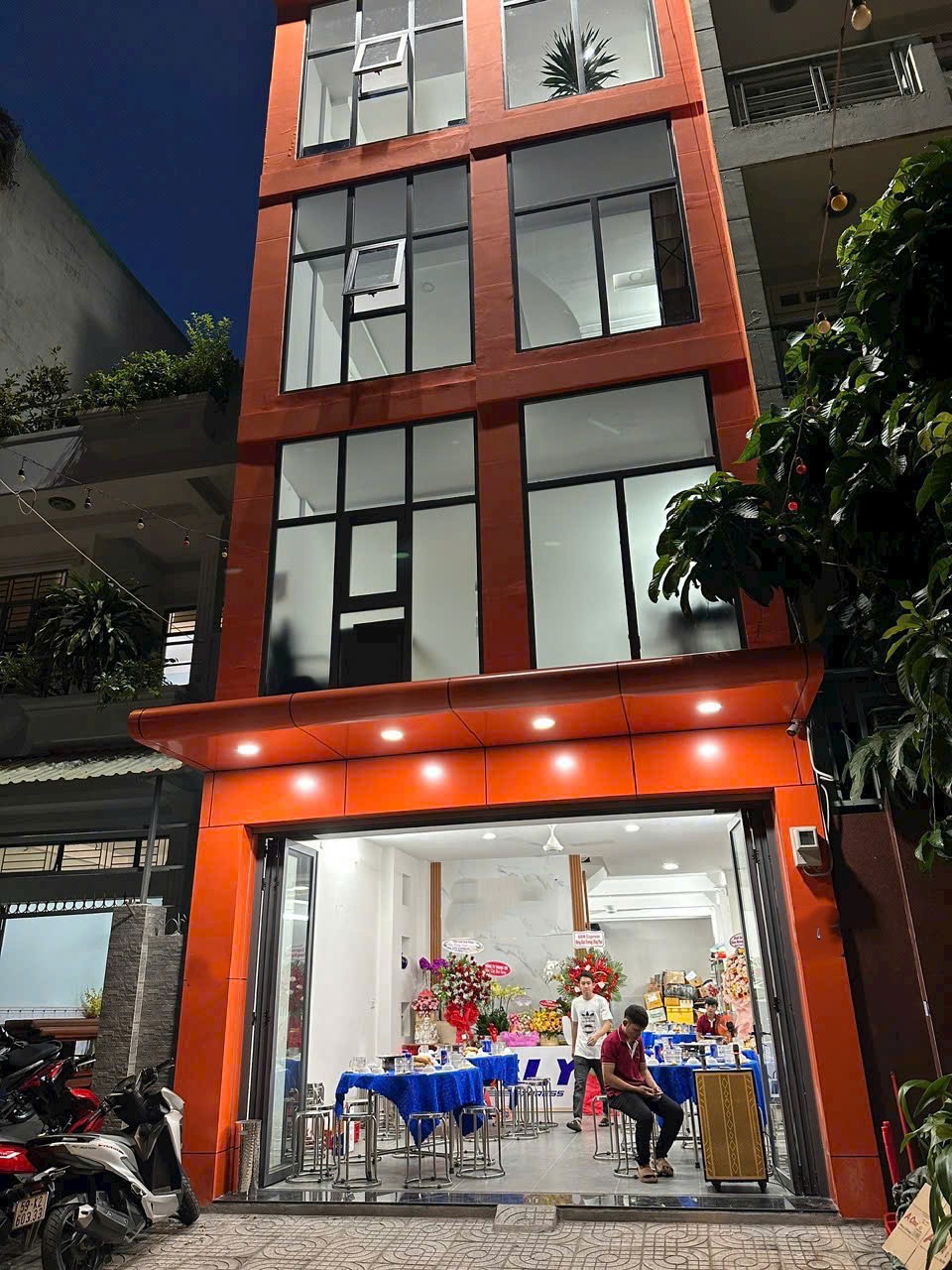 Bán nhà 6 tầng HXH Lê Thị Hồng P17 Gò Vấp, DT 5x20m. Giá chỉ 15 tỷ