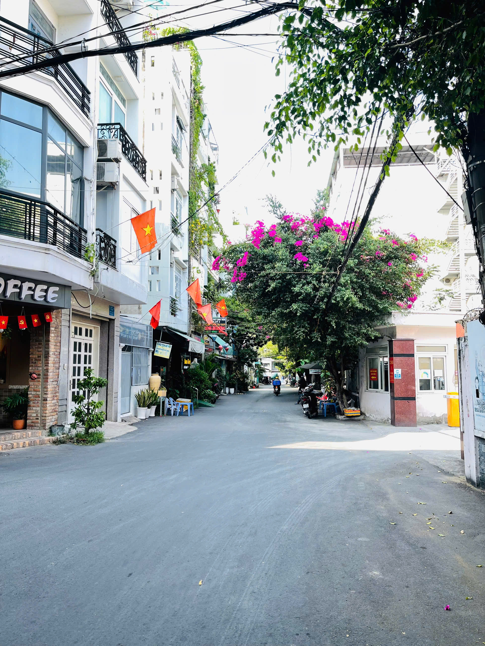 Bán nhà 366/9 Phan Văn Trị Phường 5 Gò Vấp, 1 trệt 4 lầu. Giá 15,5 tỷ