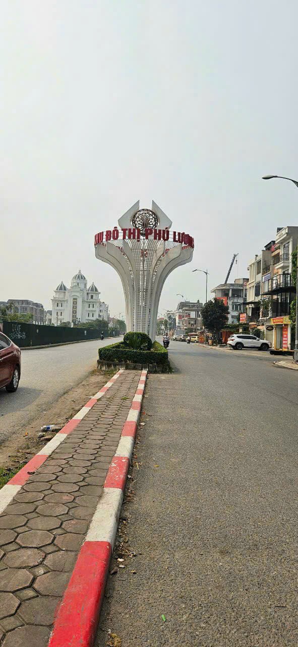 Bán biệt thự phú lương 200m2 mt 10m hoàn thiện hơn 30 tỷ 