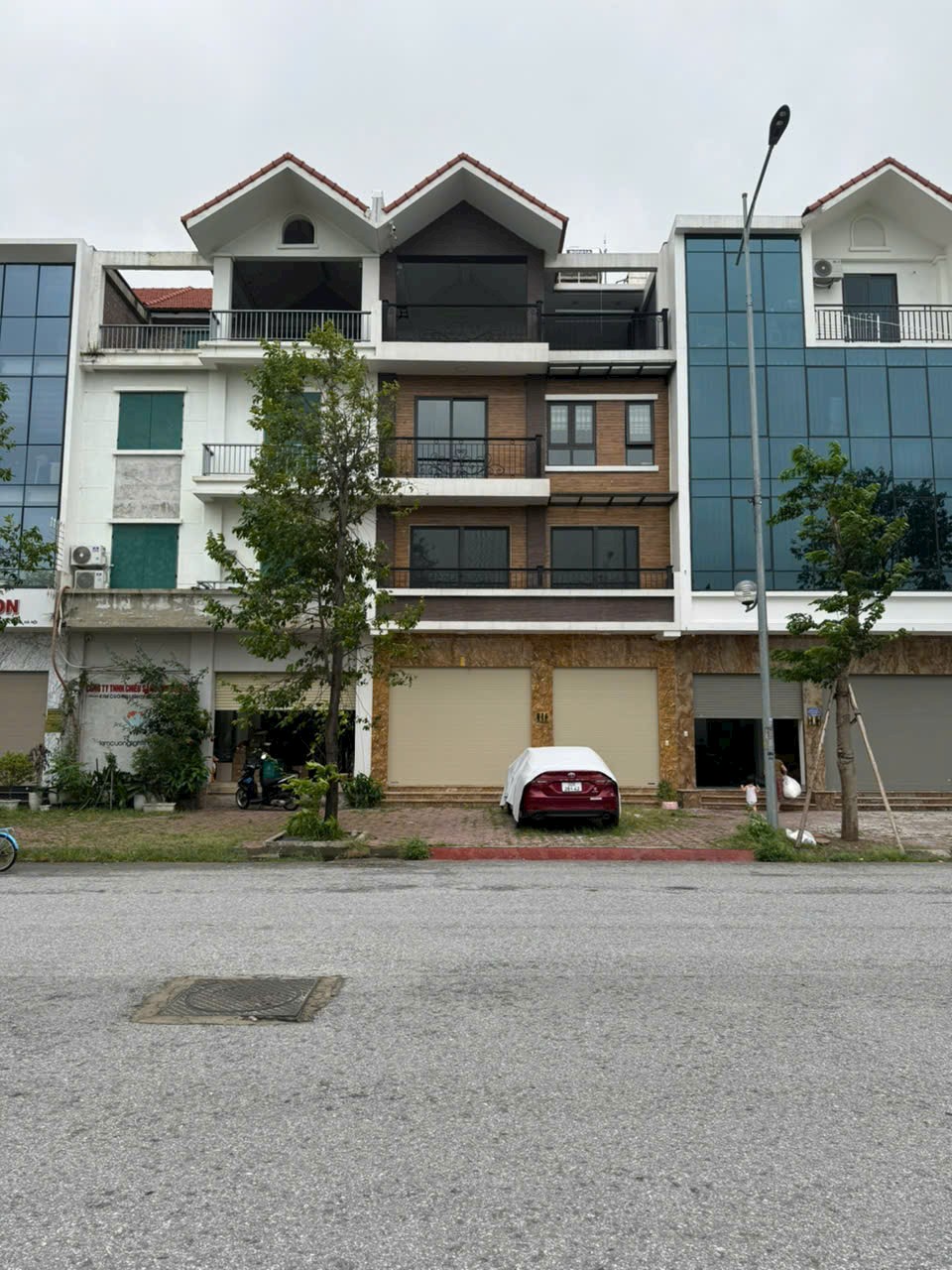 Cần Bán nhà 90m mặt tiền 7.2m  khu đô thị phú lương 