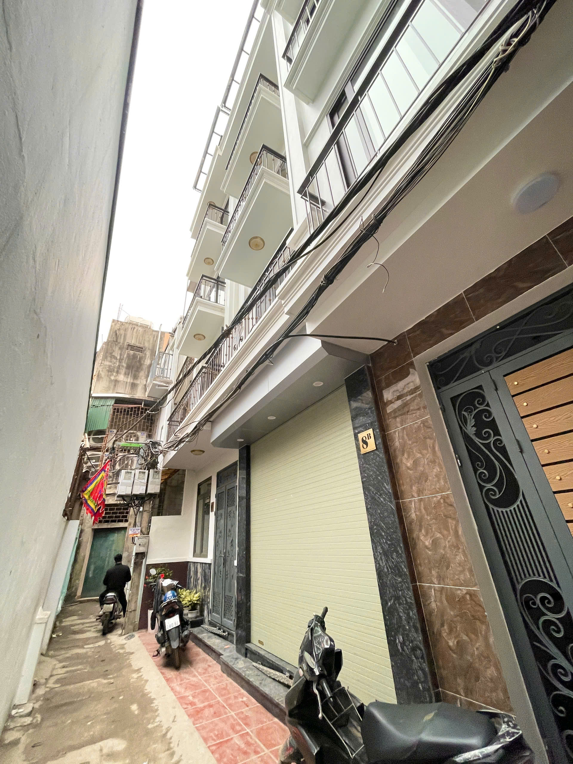 BÁN NHÀ THANG MÁY PHỐ TRẦN KHÁT CHÂN – XÂY MỚI 6 TẦNG – HIẾM CÓ KHÓ TÌM – CHỈ HƠN 8 TỶ! 
