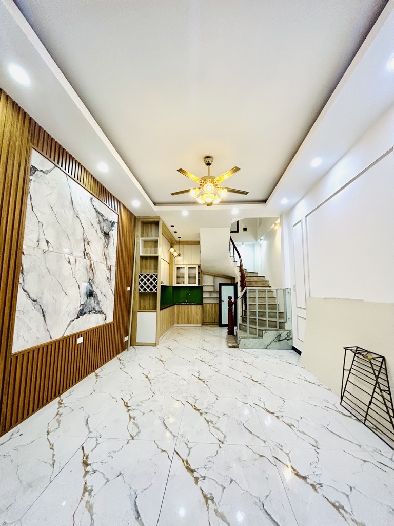 BÁN NHÀ PHỐ BẠCH MAI, NGÕ NÔNG THẲNG, 35M RA PHỐ, DÂN XÂY MỚI ĐẸP 36M² – 6.8 TỶ, BAY NHANH
