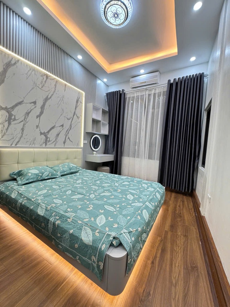 SIÊU PHẨM NHÀ PHỐ TÔN ĐỨC THẮNG - HAI MẶT NGÕ – 30M RA PHỐ - BAY NHANH – 35M2 – 7.35 TỶ

