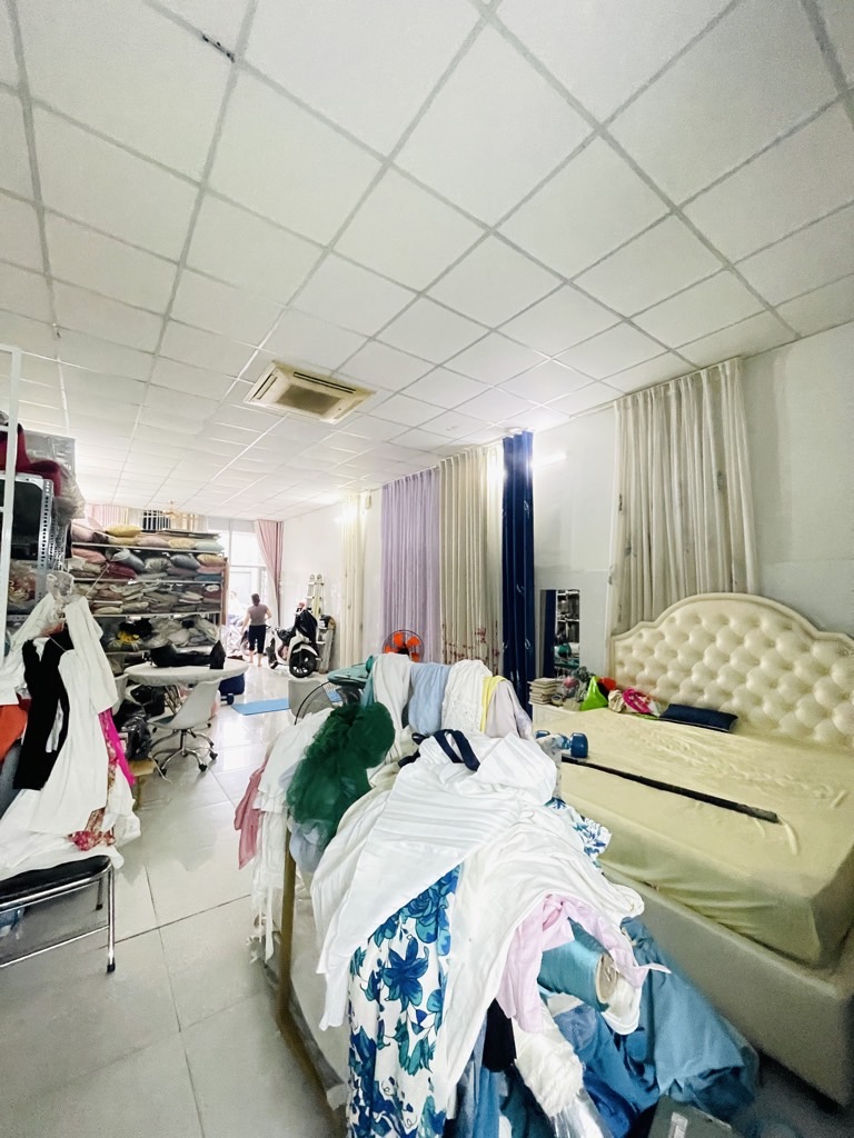 MẶT TIỀN PHẠM VĂN ĐỒNG NGAY SÁT GIGAMAL, NGANG CHUẨN 5m, DT 95m2 CHỈ 17 TỶ.