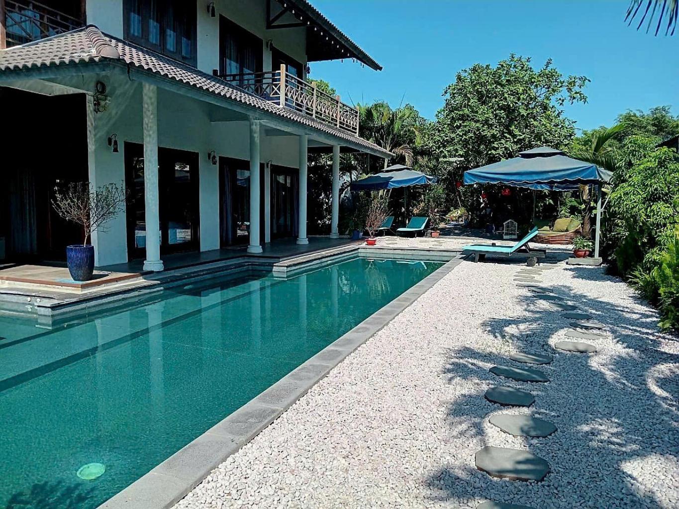 BIỆT THỰ TUYỆT ĐẸP GẦN ĐL PHẠM VĂN ĐỒNG, NGANG HIẾM 18m; 705m2 CHỈ 57 TỶ.