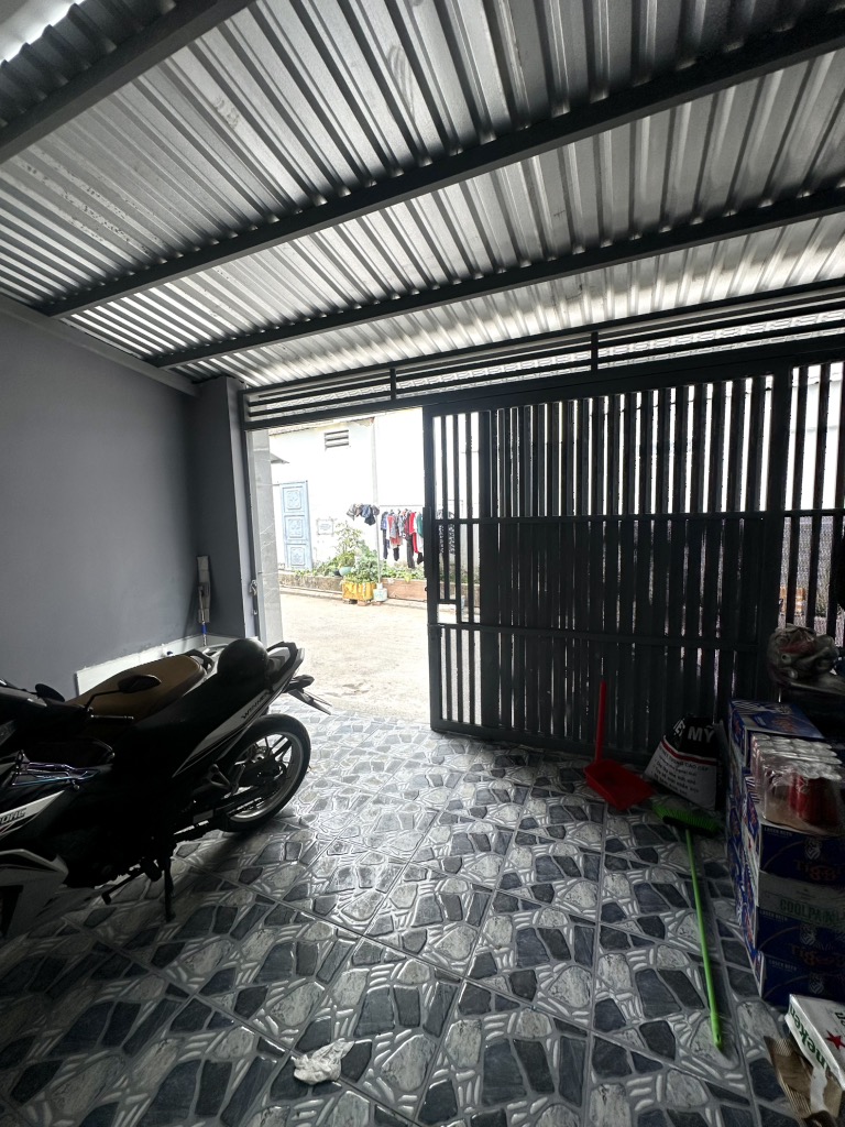 HẺM NHỰA 6m SÁT MẶT TIỀN ĐƯỜNG, GẦN GIGAMAL DÒNG TIỀN 22tr/th, 5,3X25 CHỈ 6,8 TỶ. HẺM NHỰA 6m SÁT MẶT TIỀN ĐƯỜNG, GẦN GIGAMAL DÒNG TIỀN 22tr/th, 5,3X25 CHỈ 6,8 TỶ.