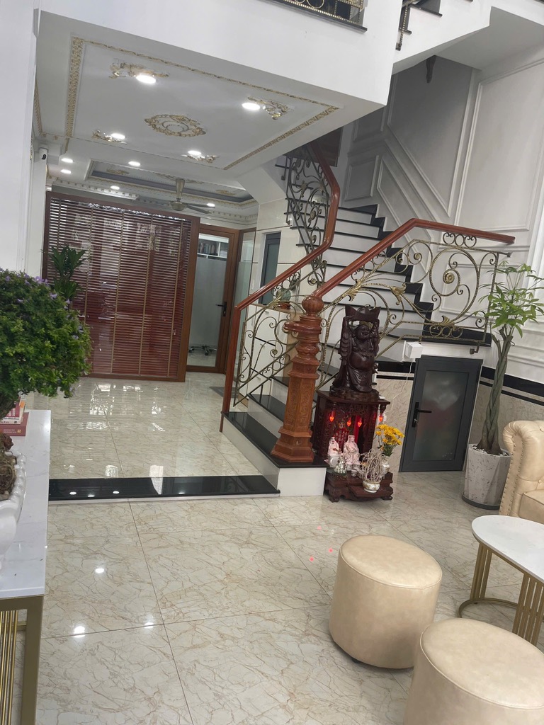 NHÀ ĐẸP Ở NGAY KHU PHÂN LÔ, 5 TẦNG HẺM NHỰA 8m, CẠNH VẠN PHÚC,4X14 CHỈ 9,6 TỶ. NHÀ ĐẸP Ở NGAY KHU PHÂN LÔ, 5 TẦNG HẺM NHỰA 8m, CẠNH VẠN PHÚC,4X14 CHỈ 9,6 TỶ.