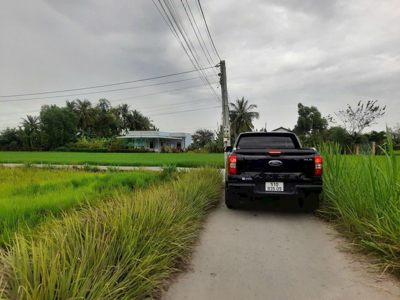 🍀 bán đất thổ cư Gần chợ tân trụ 700m tới đất
- DT : 5x23 ONT
Giá 470tr 🍀 bán đất thổ cư Gần chợ tân trụ 700m tới đất
- DT : 5x23 ONT
Giá 470tr