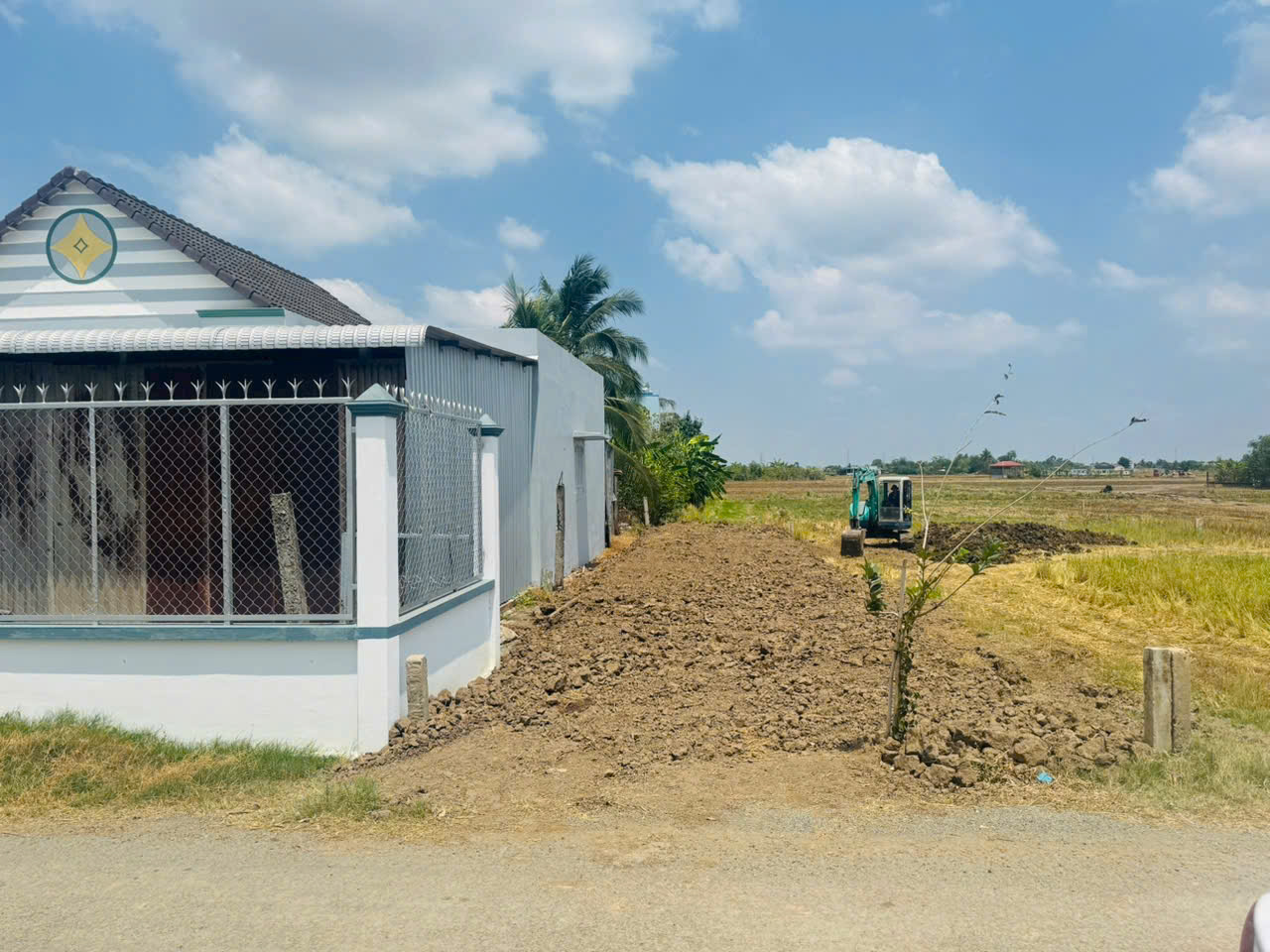 Bán đất MT nhựa Nguyễn Thị Lầu 5x30m giá 870tr có nền sẵn Tân Trụ Long An Bán đất MT nhựa Nguyễn Thị Lầu 5x30m giá 870tr có nền sẵn Tân Trụ Long An