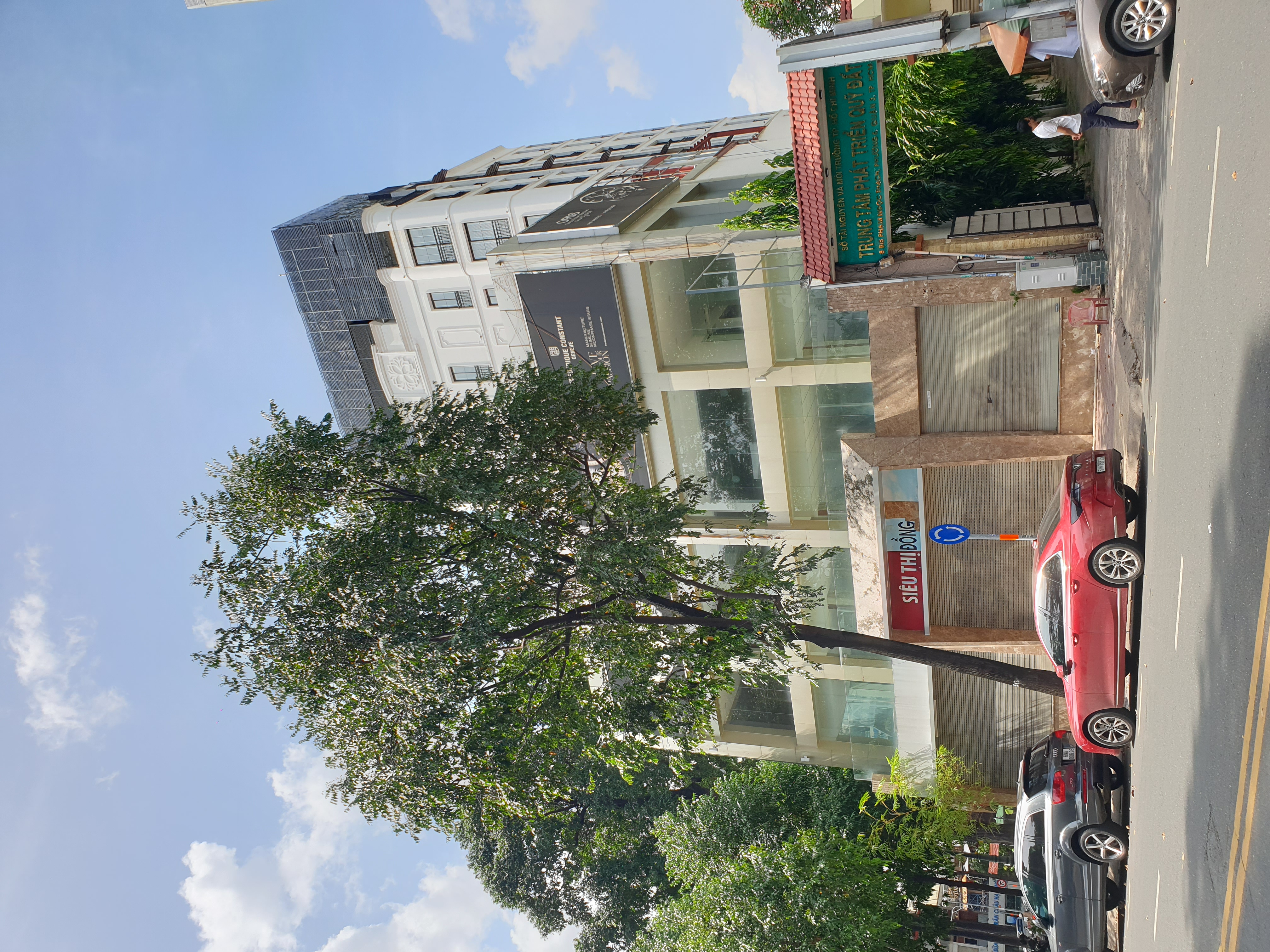 Bán Biệt Thự Khu Văn Phòng ngay Phan Đăng Lưu p6 Phú Nhuận DT 9x30m CN 255m HĐT 220 Tr/Th Giá Tốt