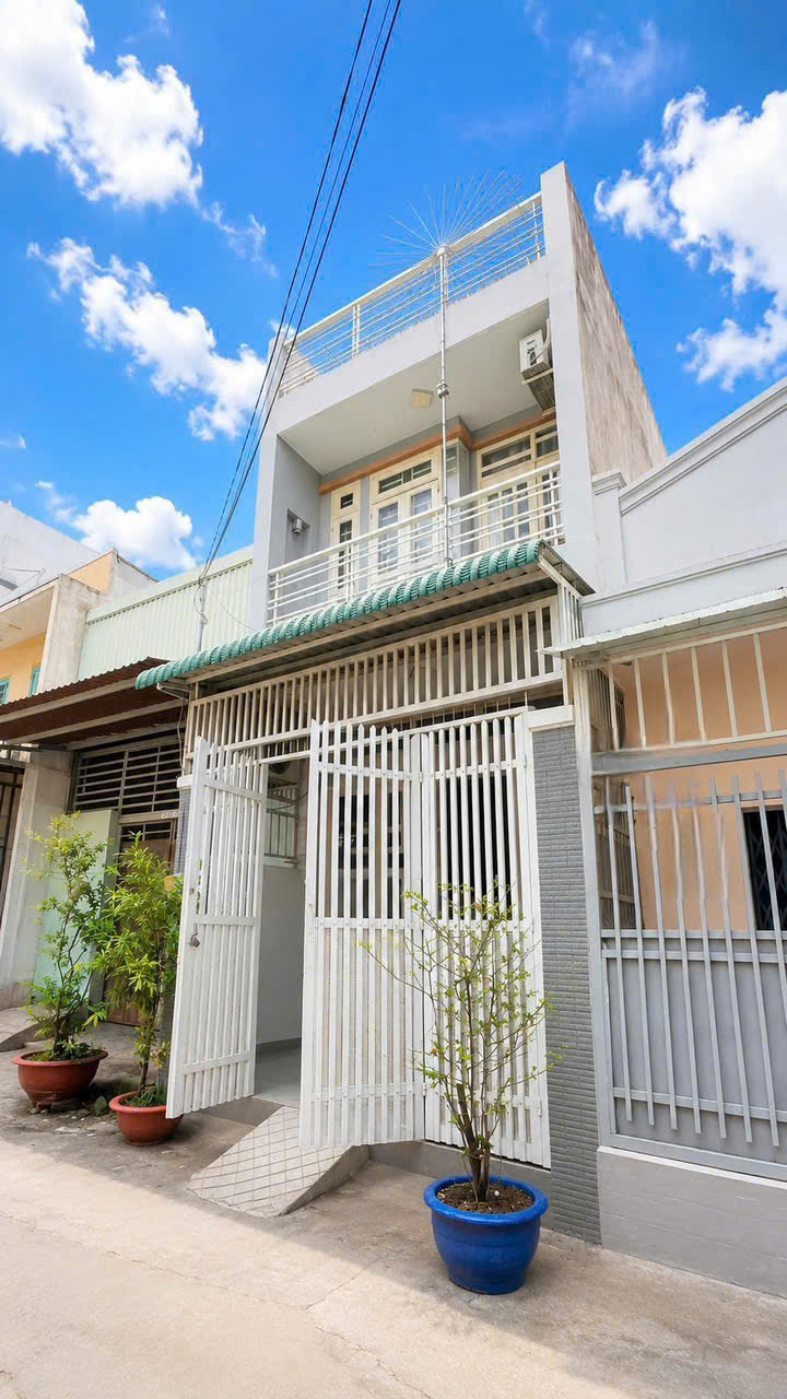 🏡 BÁN NHÀ HẺM XE HƠI 7M – TÂY LÂN, BÌNH TRỊ ĐÔNG A, BÌNH TÂN

+ Diện tích: 4 x 10m - 2 Tầng