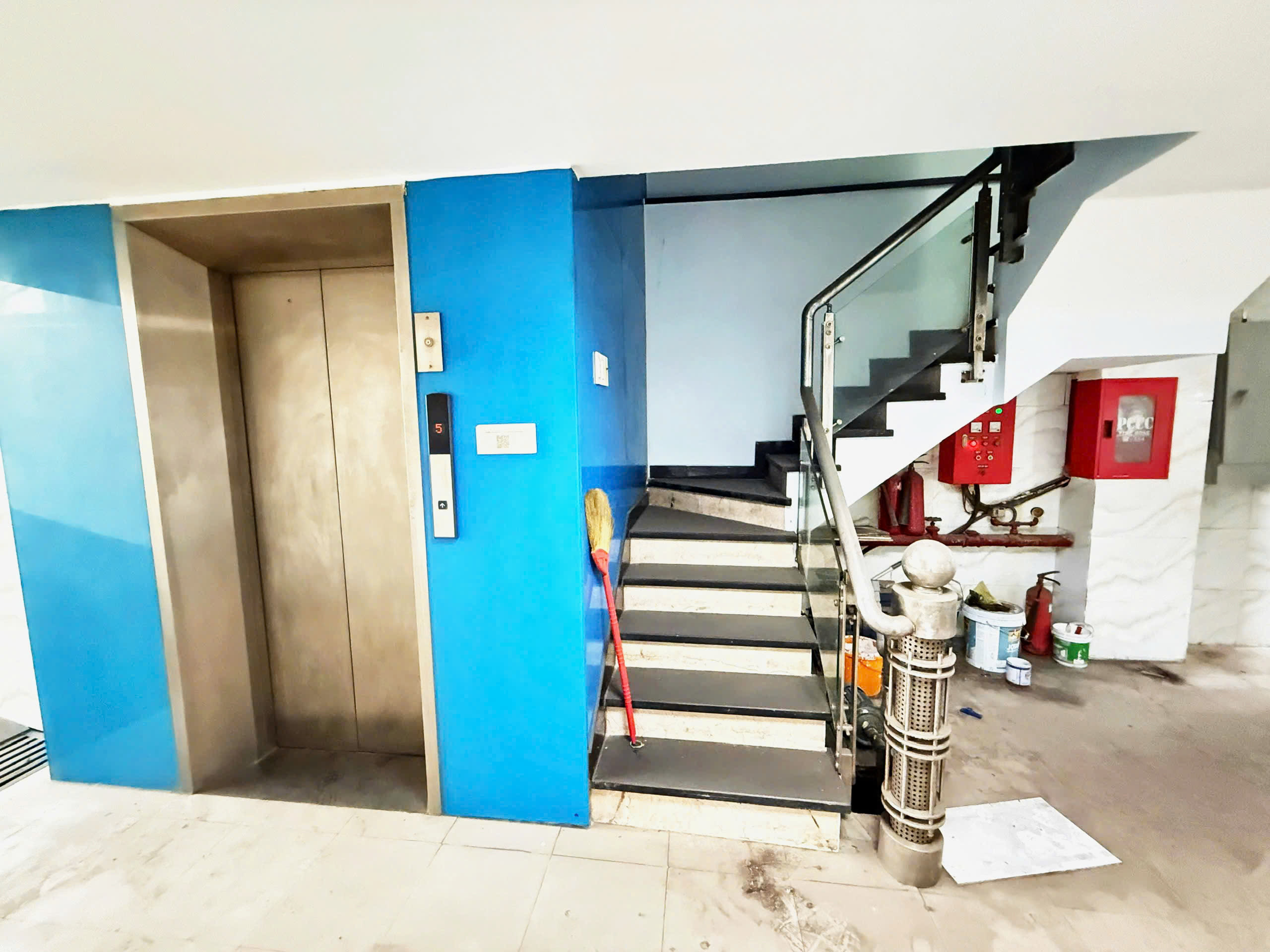 TOÀ NHÀ 7 TẦNG MT NGUYỄN THỊ THẬP Q7 TOÀ NHÀ 7 TẦNG MT NGUYỄN THỊ THẬP Q7