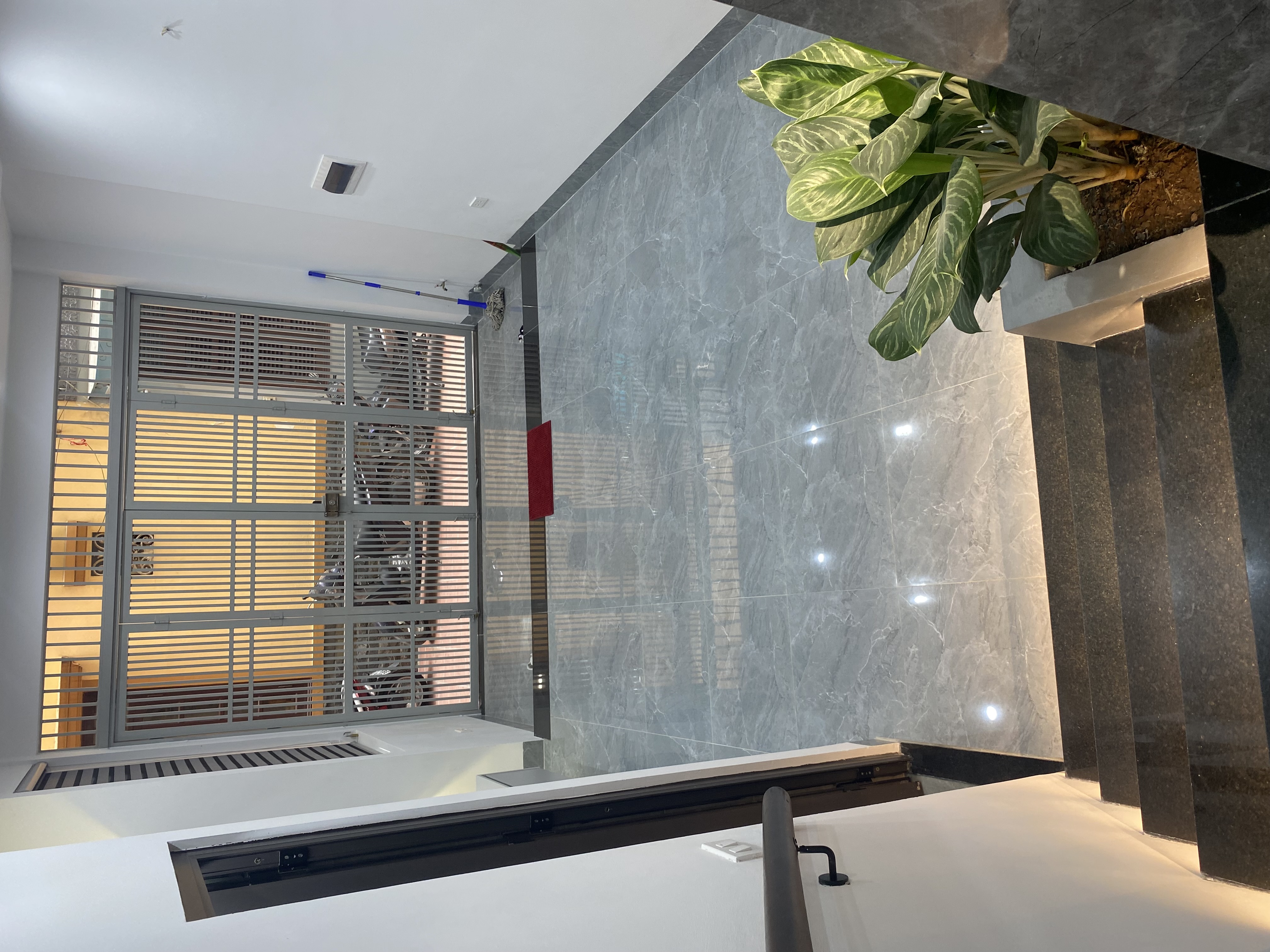 BÁN NHÀ MỚI – HOÀNG QUỐC VIỆT, 5 TẦNG THANG MÁY – THIẾT KẾ HIỆN ĐẠI, ĐÁNG ĐỒNG TIỀN!