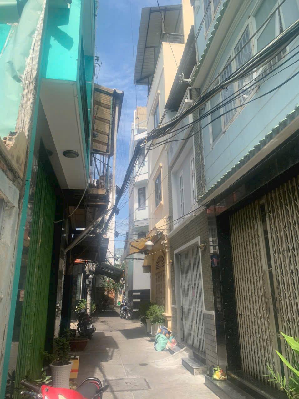 *** 🔥 BÁN NHÀ HẺM 5M NGANG 3.9M -4TẦNG -4 PN MỚI ĐẸP VÀO Ở NGAY KHU VIP NGUYỄN TRÃI Q5 *** 🔥 BÁN NHÀ HẺM 5M NGANG 3.9M -4TẦNG -4 PN MỚI ĐẸP VÀO Ở NGAY KHU VIP NGUYỄN TRÃI Q5