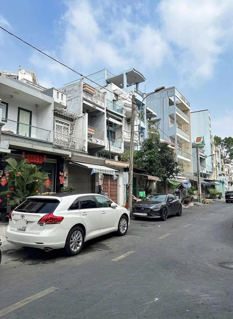 **Bán gấp căn nhà 5 tầng Thang máy đường Trần Tuấn KhảI - Bùi Hữu Nghĩa, chỉ 15.3 tỷ
