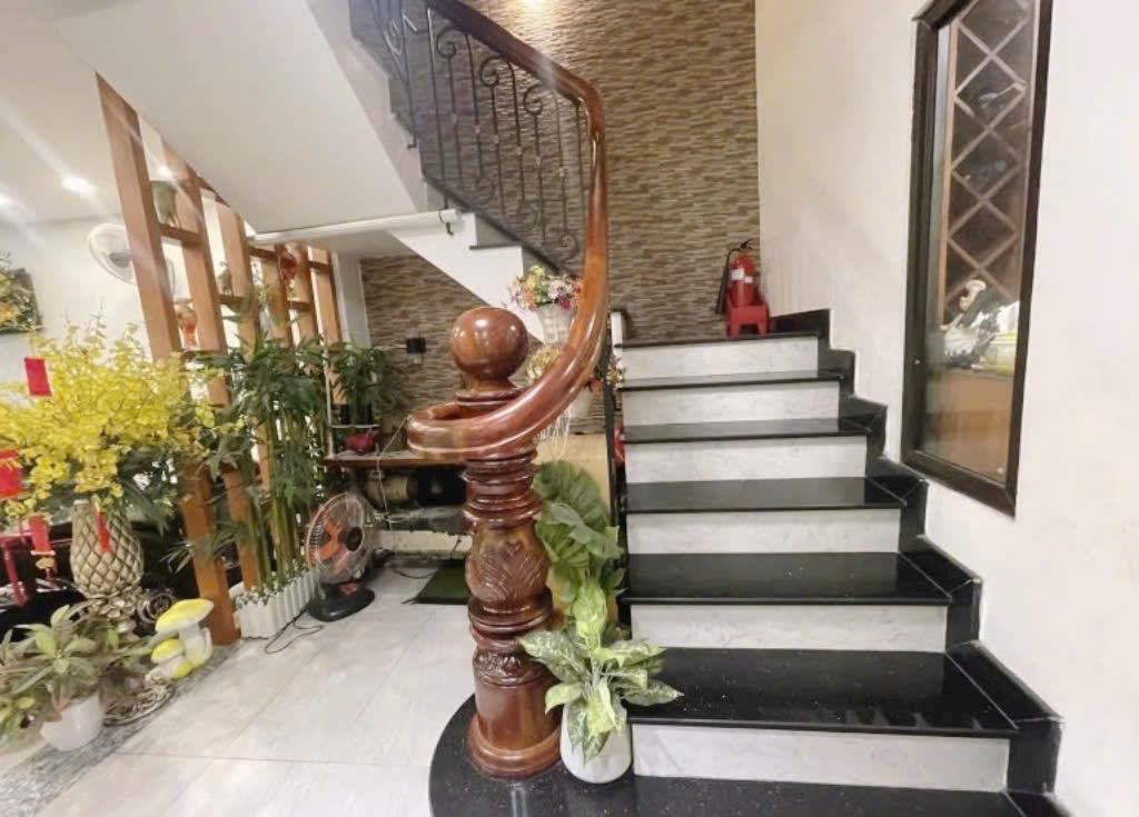 🏡Chủ g.ấ.p G.ấ.p –Nhà Hẻm 3 tầng 60m-ngay Nguyễn Tri Phương, P8, Quận 5.Nhi.nh 11TỶ