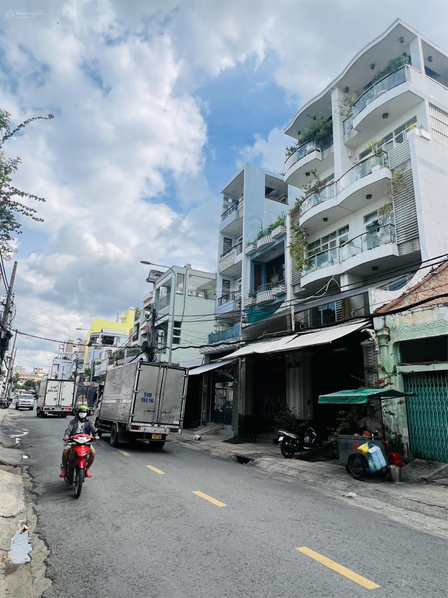 💥 HƠN 16 TỶ- Mặt Tiền KD Gần Chợ Bình Tây 6Tầng,ST BTCT, (4,1X18m)TNT.30Tr/Th  