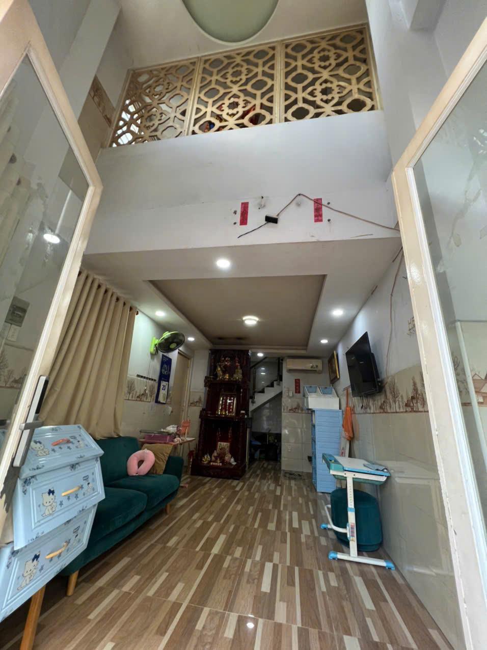 🌈 ‼️Bán Nhà Khu Vực Chợ Thiếc, Hẻm Ôtô 8m 5 Tầng Tạ Uyên_Q11,Dọn vào ở liền-Nhỉnh 5Tỷ