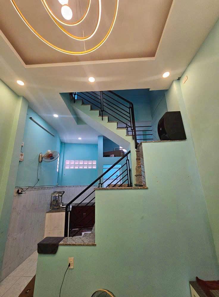 ✅ Xíu Xiu 4 Tỷ, NHÀ HXH-Vài Bước Chân Ra MT Võ Văn KiệtI-39M(3.7X10.2)2 Tầng, Vào Ở Ngay 