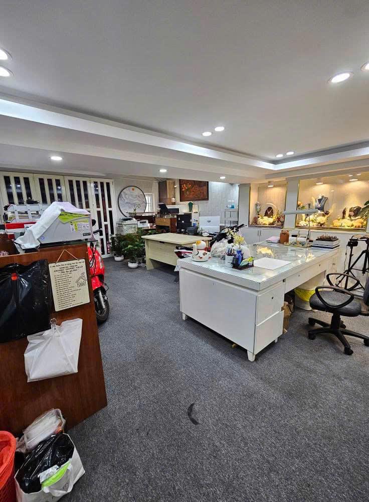 🏡 NGỘP BANK- CHỈ 9.5TỶ TL MẠNH- NGAY KHU ĐÁ PHONG THỦY AN BÌNH Q5-4Tầng 71M2
