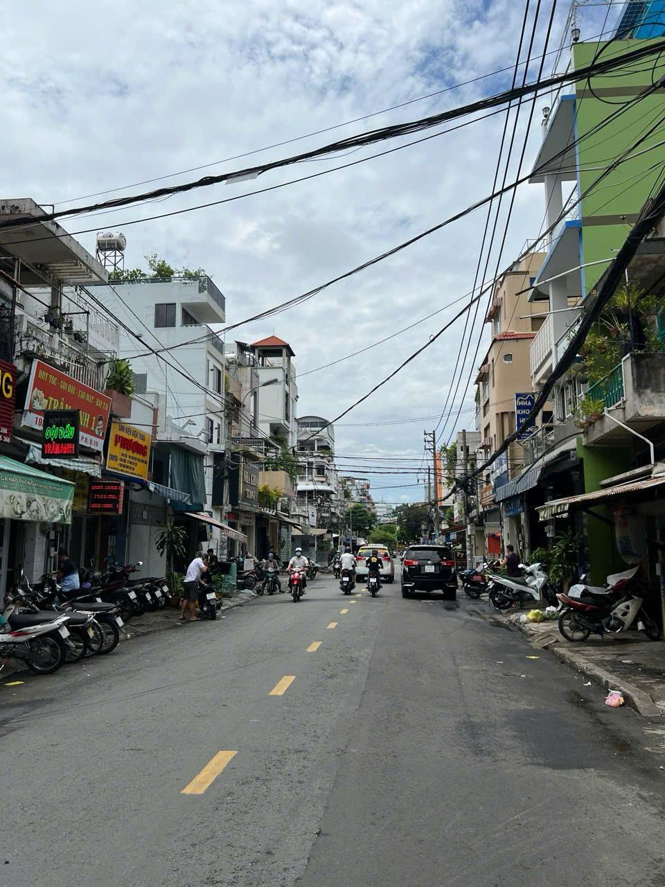 📌📌Chính Chủ, Nhà Mặt Tiền Quận 10, Nguyễn Tiểu La - Nhật Tảo, 4.2x14m, 5 tầng,14.2 tỷ TL