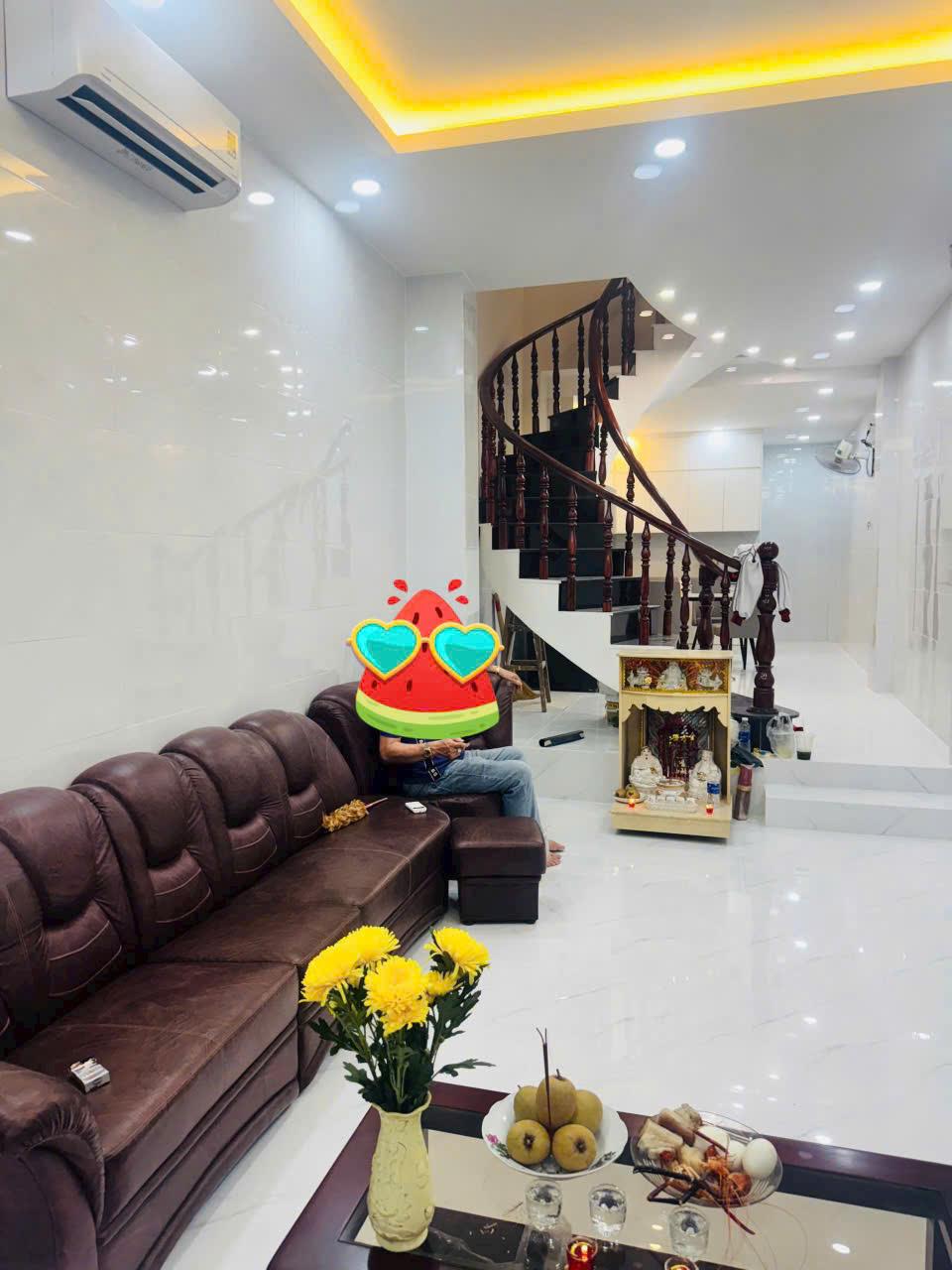 ‼️Hơn 10Tỷ -Nguyễn Trãi Thông Trần Phú HXH Né,45m 5PN,5 Tầng Mới Đẹp,Full Nội Thất,Vào Ở Ngay. ‼️Hơn 10Tỷ -Nguyễn Trãi Thông Trần Phú HXH Né,45m 5PN,5 Tầng Mới Đẹp,Full Nội Thất,Vào Ở Ngay.