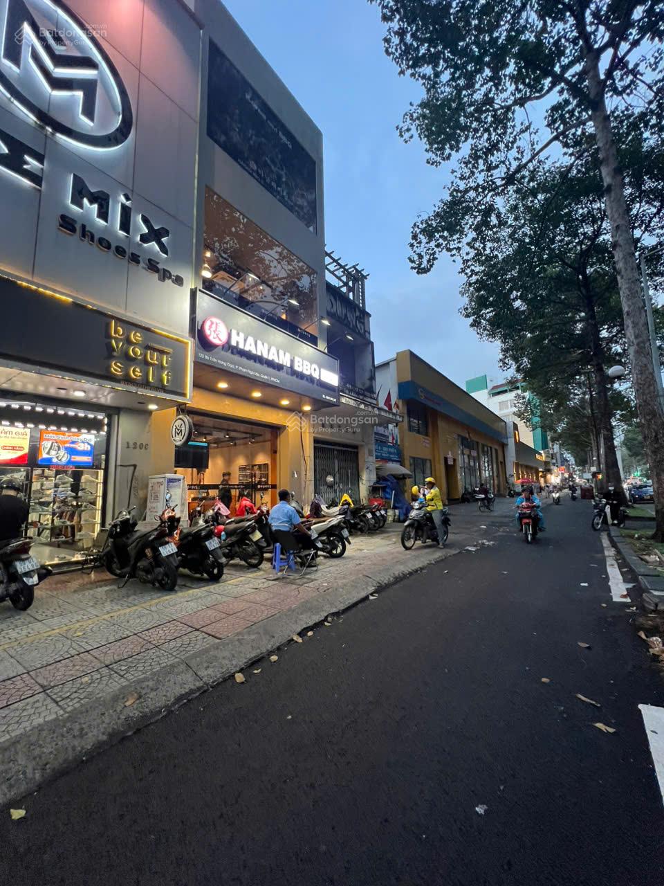 **Siêu phẩm vị trí đắc địa MT Trần Hưng Đạo, Quận 1, DT 5x15m, 3 tầng HĐT 120tr-28 tỷ **Siêu phẩm vị trí đắc địa MT Trần Hưng Đạo, Quận 1, DT 5x15m, 3 tầng HĐT 120tr-28 tỷ