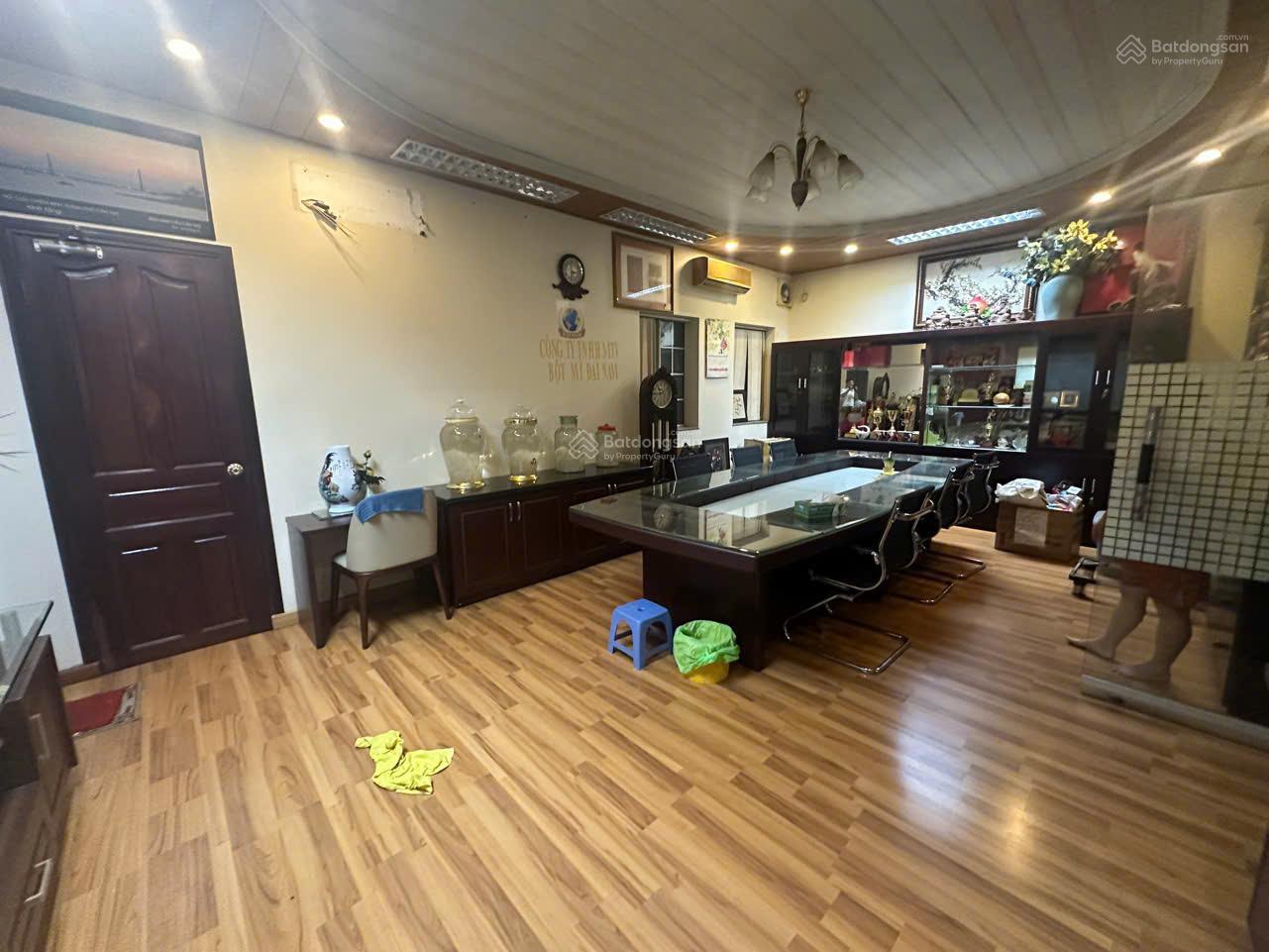 *BÁN GẤP GẤP. GIÁ TL RẤT TỐT-MẶT TIỀN AN ĐIỀM QUẬN 5 dt 4,6m X 17m – Gồm 4 Tầng có kết cấu