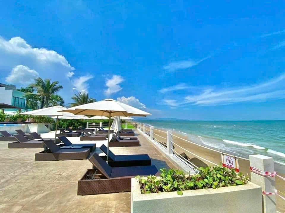 Chính chủ bán căn hộ 88 m2 mặt tiền biển bãi sau Vũng Tàu (khu biệt lập) Chính chủ bán căn hộ 88 m2 mặt tiền biển bãi sau Vũng Tàu (khu biệt lập)