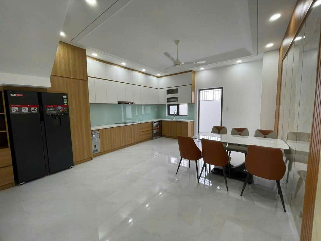 Bán nhà đẹp mặt tiền Huỳnh Tấn Phát, Q.Hải Châu, TP. Đà Nẵng 