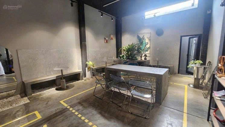 Nhà đẹp mặt tiền gần Huỳnh Ngọc Huệ, Q.Thanh Khê, TP. Đà Nẵng Nhà đẹp mặt tiền gần Huỳnh Ngọc Huệ, Q.Thanh Khê, TP. Đà Nẵng