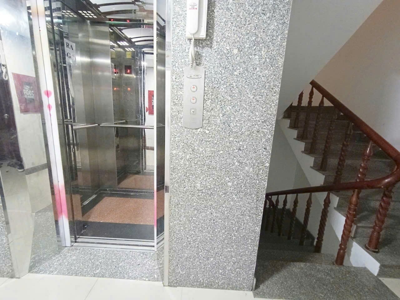 Toà khách sạn mặt tiền gần biển Mỹ Khê, Q.Sơn Trà, TP. Đà Nẵng Toà khách sạn mặt tiền gần biển Mỹ Khê, Q.Sơn Trà, TP. Đà Nẵng