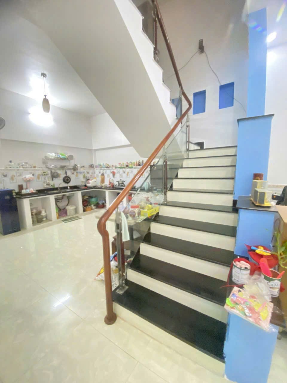 Chốt ngay nhà đẹp mặt tiền gần sát biển Sơn Trà, TP. Đà Nẵng 