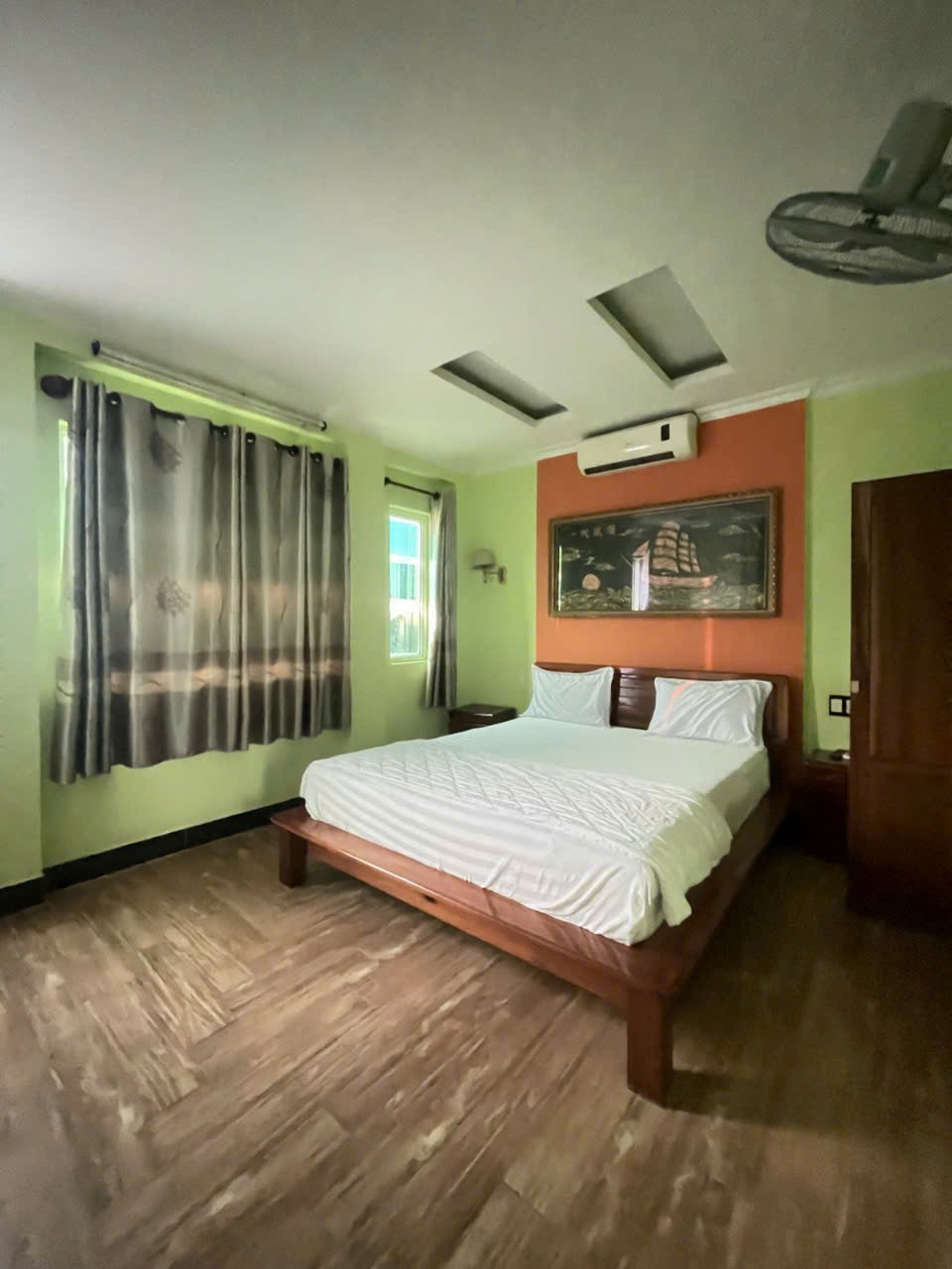 Toà khách sạn đẹp có dòng tiền tốt gần biển Mỹ Khê, TP. Đà Nẵng 