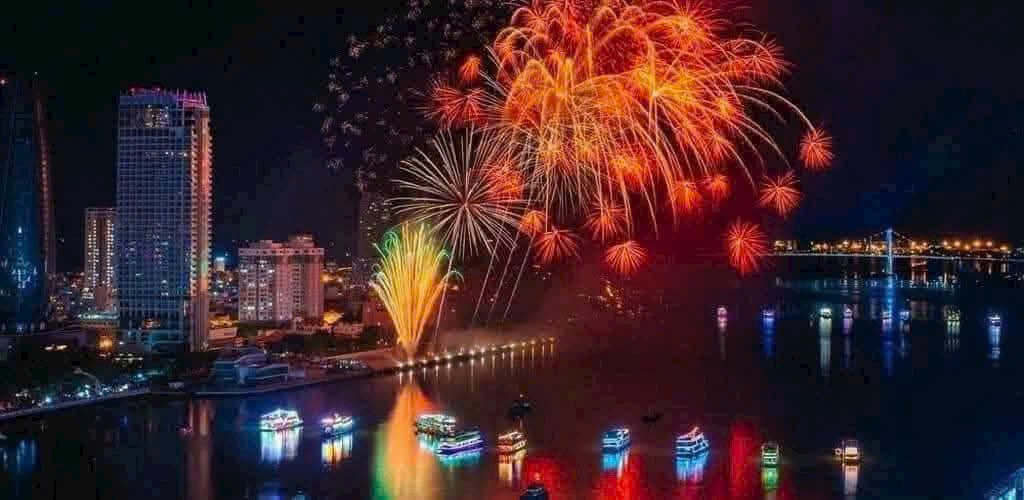 Mua ngay toà khách sạn gần sát sông Hàn và cầu Rồng tại Đà Nẵng Mua ngay toà khách sạn gần sát sông Hàn và cầu Rồng tại Đà Nẵng