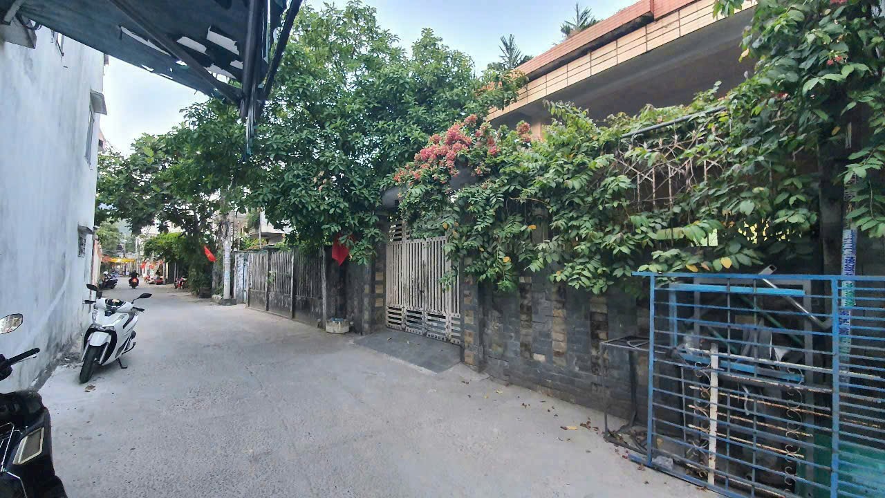 Sỡ hữu ngay căn nhà sân vườn gần đường Nguyễn Phan Vinh, Q.Sơn Trà, TP. Đà Nẵng Sỡ hữu ngay căn nhà sân vườn gần đường Nguyễn Phan Vinh, Q.Sơn Trà, TP. Đà Nẵng