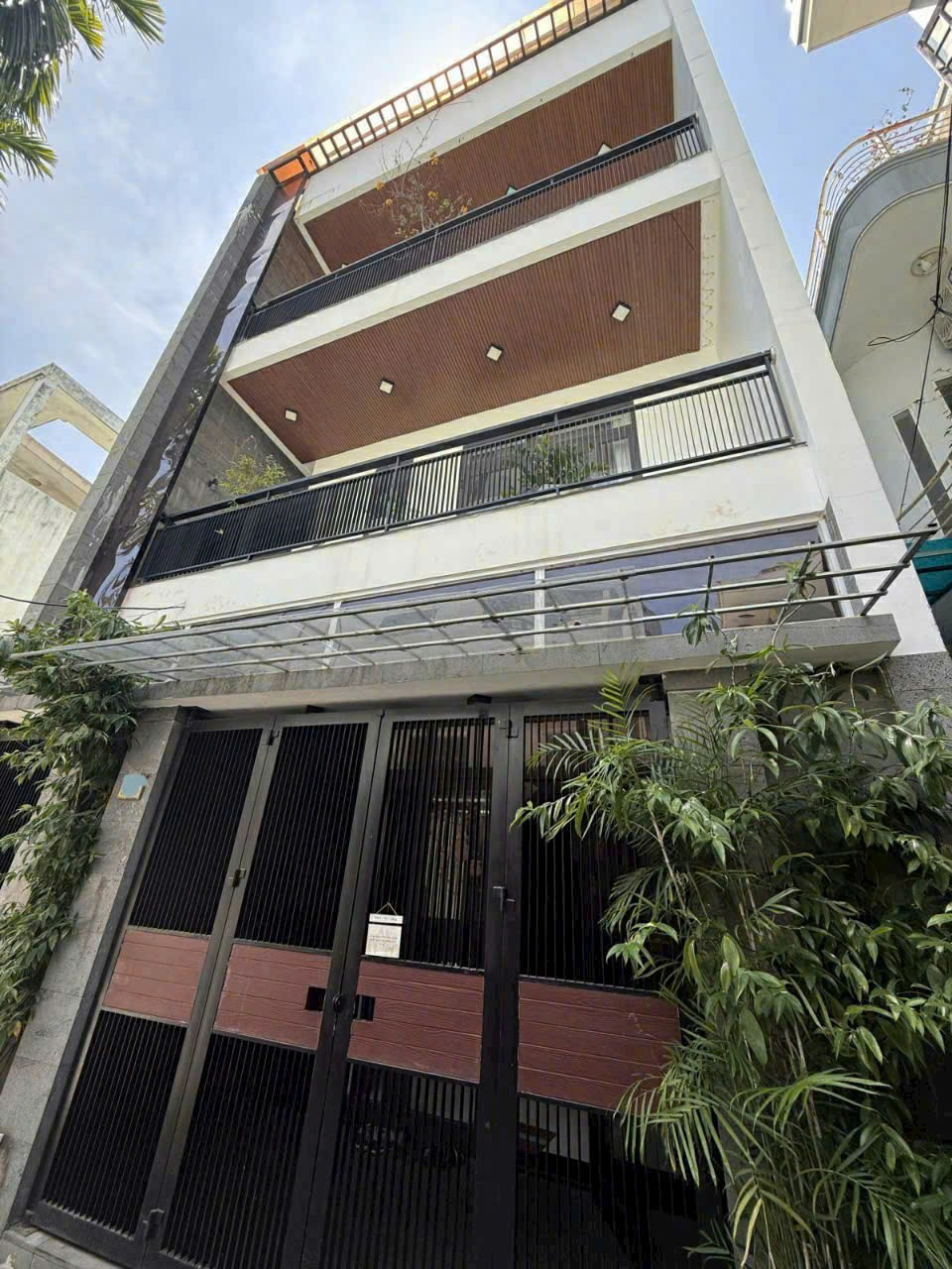 Mua ngay nhà đẹp 3 tầng gần đường Đinh Tiên Hoàng, Q.Hải Châu, TP. Đà Nẵng Mua ngay nhà đẹp 3 tầng gần đường Đinh Tiên Hoàng, Q.Hải Châu, TP. Đà Nẵng