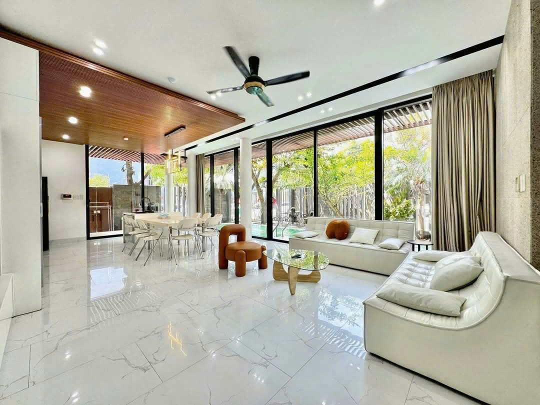 Bán biệt thự đẹp 2 mặt tiền gần sân bay quốc tế Đà Nẵng Bán biệt thự đẹp 2 mặt tiền gần sân bay quốc tế Đà Nẵng