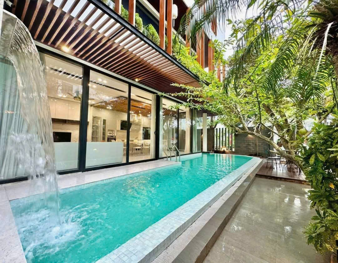 Bán biệt thự đẹp 2 mặt tiền gần sân bay quốc tế Đà Nẵng Bán biệt thự đẹp 2 mặt tiền gần sân bay quốc tế Đà Nẵng