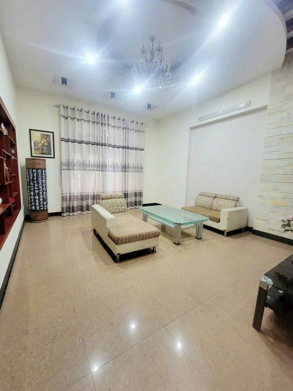 Căn biệt thự đẹp giá rẻ gần đường Nguyễn Hữu Thọ, Q.Cẩm Lệ, TP. Đà Nẵng Căn biệt thự đẹp giá rẻ gần đường Nguyễn Hữu Thọ, Q.Cẩm Lệ, TP. Đà Nẵng