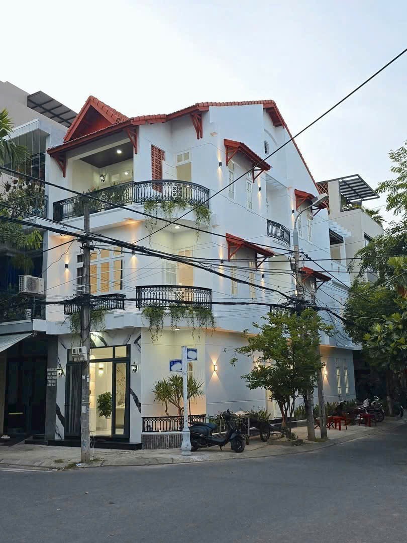 Siêu phẩm nhà đẹp 2 mặt tiền gần đường Lê Thanh Nghị, Q.Hải Châu, TP. Đà Nẵng Siêu phẩm nhà đẹp 2 mặt tiền gần đường Lê Thanh Nghị, Q.Hải Châu, TP. Đà Nẵng