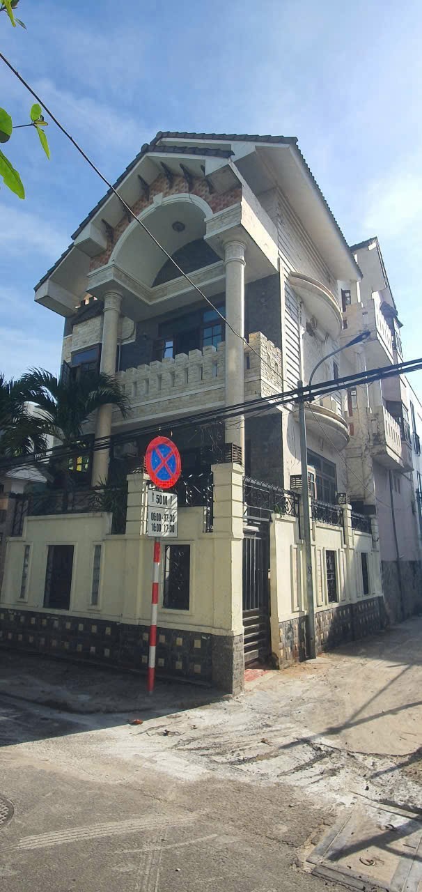 Bán căn biệt thự gần biển Mỹ Khê, Q.Sơn Trà, TP. Đà Nẵng Bán căn biệt thự gần biển Mỹ Khê, Q.Sơn Trà, TP. Đà Nẵng