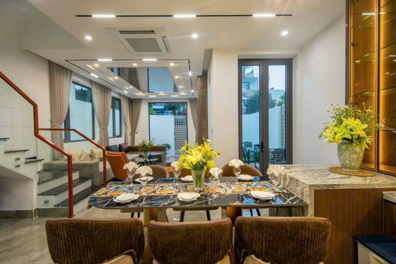 Sỡ hữu ngay căn biệt thự 2 mặt tiền gần đường Thăng Long, Q.Hải Châu, TP. Đà Nẵng Sỡ hữu ngay căn biệt thự 2 mặt tiền gần đường Thăng Long, Q.Hải Châu, TP. Đà Nẵng