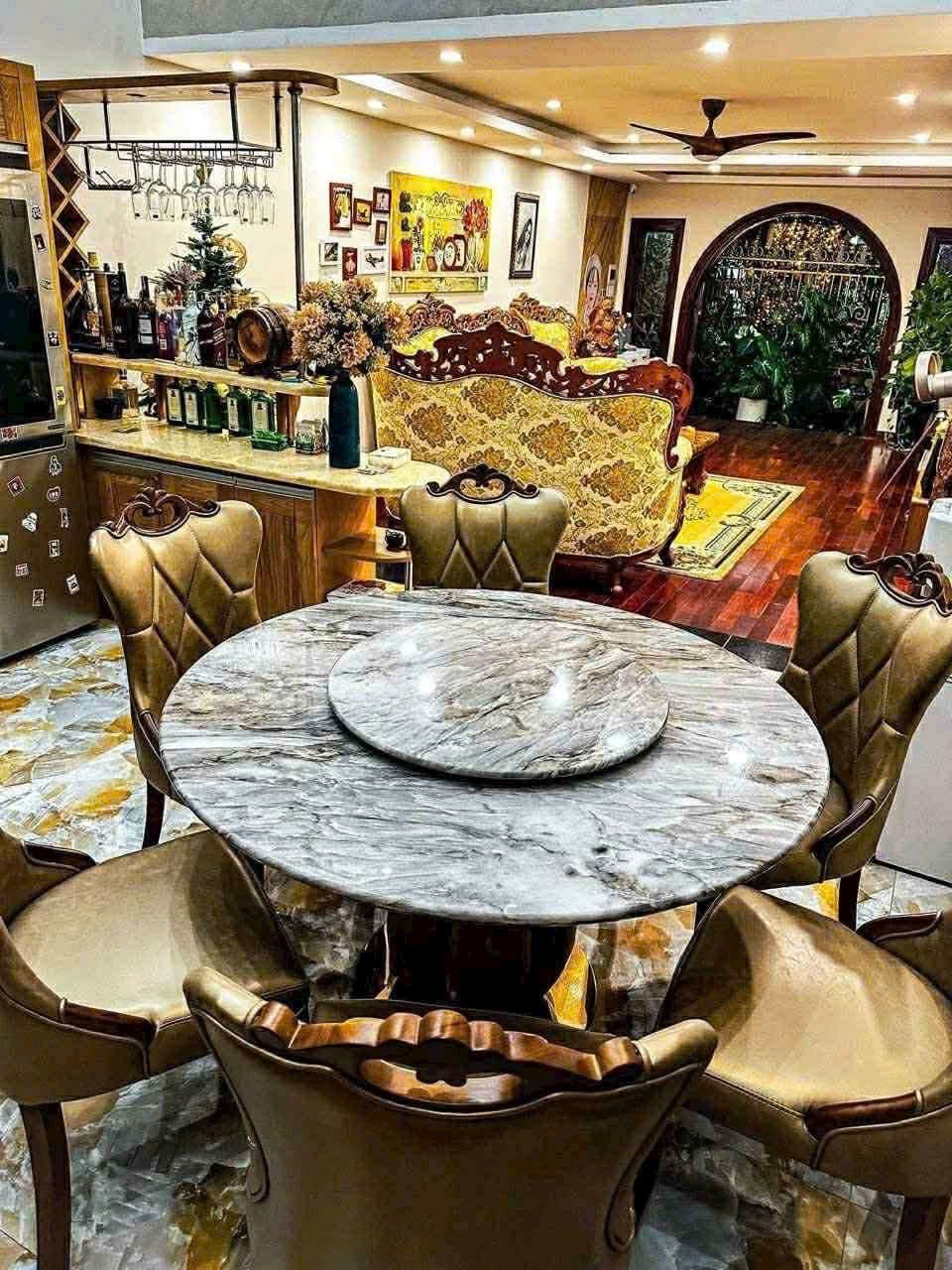 Siêu phẩm biệt thự sang trọng gần sát đường Phùng Hưng, TP. Đà Nẵng Siêu phẩm biệt thự sang trọng gần sát đường Phùng Hưng, TP. Đà Nẵng